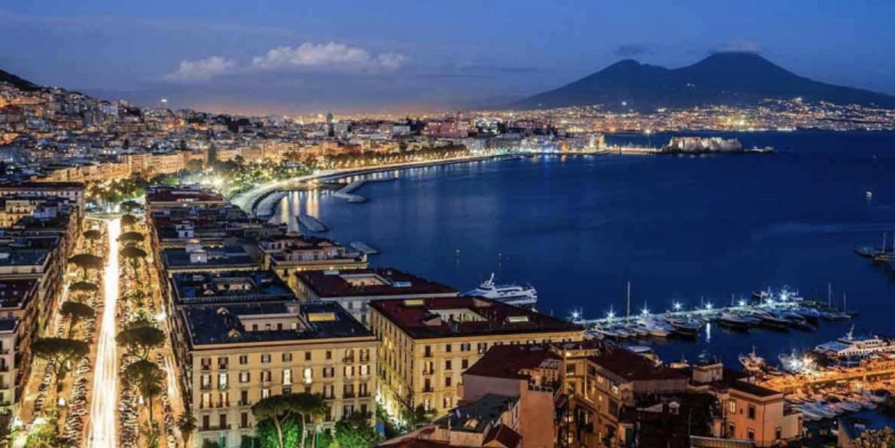 Home Sweet Home Inizio Di Spacca Napoli Exterior photo