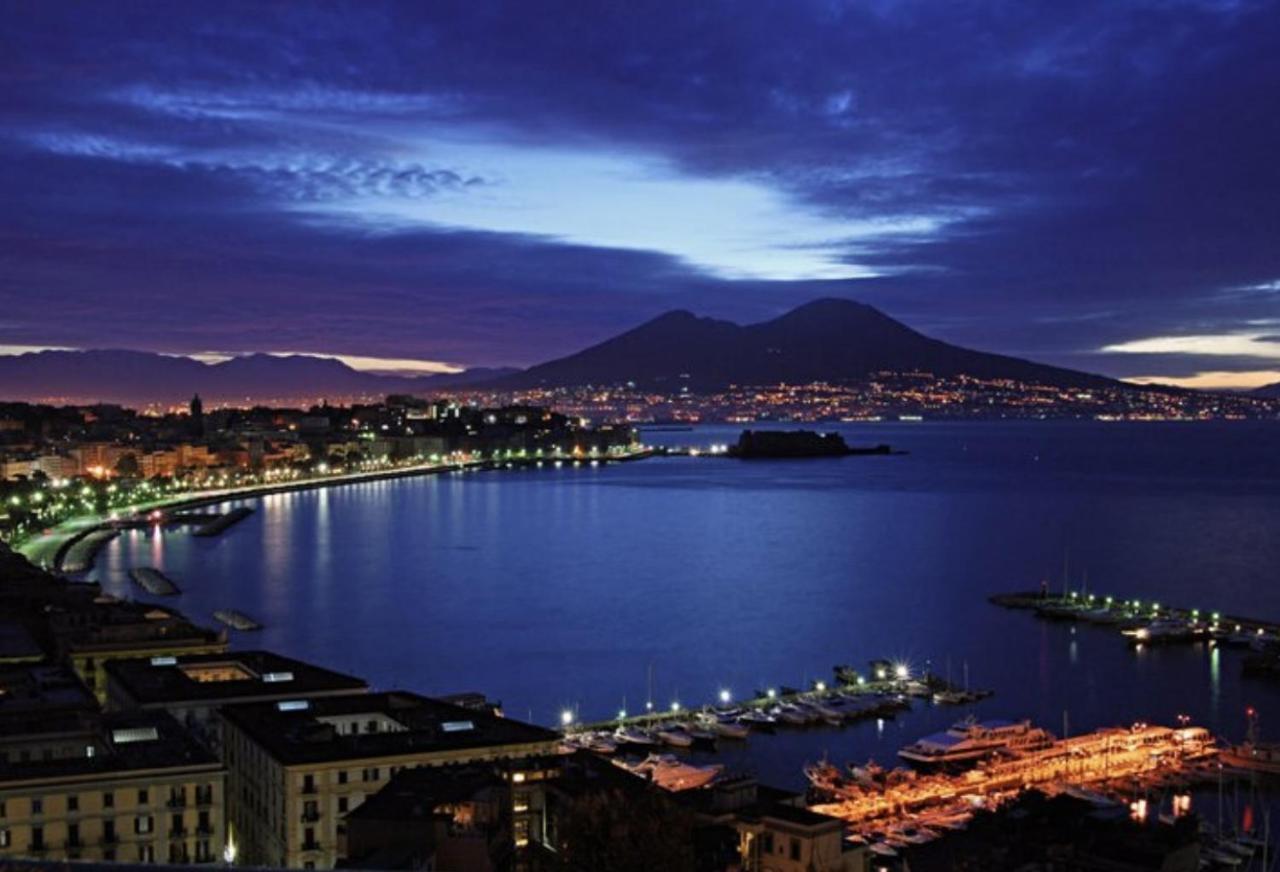 Home Sweet Home Inizio Di Spacca Napoli Exterior photo