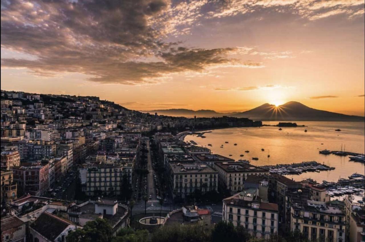Home Sweet Home Inizio Di Spacca Napoli Exterior photo